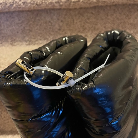 Jeffrey Campbell Moonboots 8.5 - Picture 3 of 7